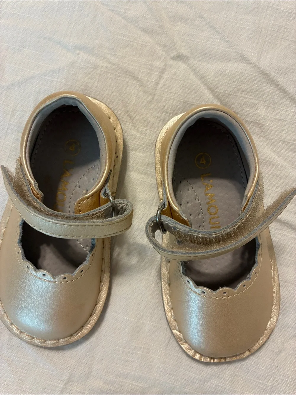LAmour gently used